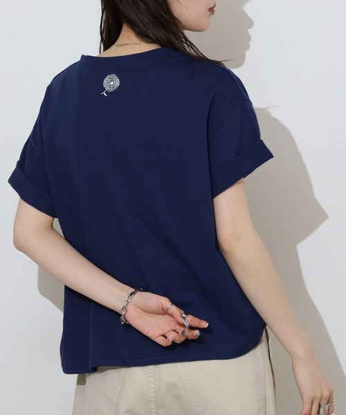 BARNDOOR（バーンドア）の「BARNDOOR 20天竺刺繍Tシャツ（Tシャツ/カットソー・レディース・ホワイト系2/ホワイト系1/ブラック系3/ブラック系1/ネイビー系2/ホワイト系3/ネイビー系1・FREE）」の17枚目の写真