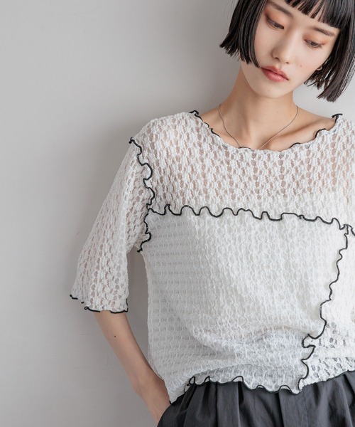 LOWRYS FARM(ローリーズファーム)の「レースメーロー5S 451472(Tシャツ/カットソー・レディース・ブラック/オフホワイト/アイボリー・FREE)」の2枚目の写真