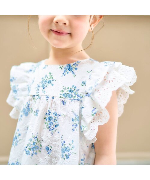 apres les cours（アプレレクール）の「【リンク】レースフラワープリントチュニック（シャツ/ブラウス・キッズ・サックスブルー/オフホワイト・90/100/110/120/80/130/140）」の5枚目の写真