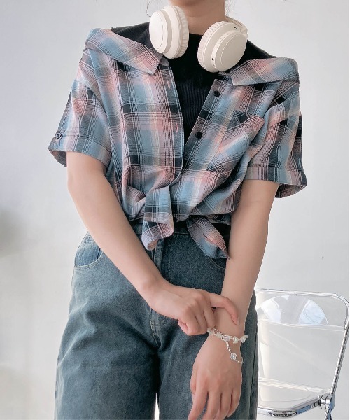 AS KNOW AS plus(アズノゥアズプラス)の「●2WAYドッキング半袖シアーシャツ(シャツ/ブラウス・レディース・オフホワイト/アイボリー系/ブルー系/イエロー系/カーキ/ピンク系/ネイビー系/ブラック系/ブルー系1・FREE)」の9枚目の写真