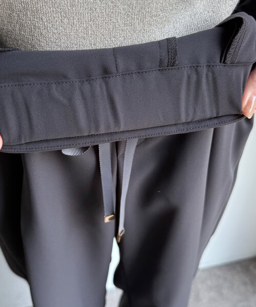 DouDou(ドゥドゥ)の「ドロストワイドパンツ(その他パンツ・レディース・チャコールグレー/オフホワイト/ブラック・FREE/TM)」の5枚目の写真