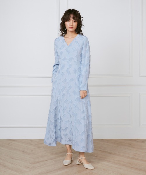 INED(イネド)の「カットジャガードミディ丈ワンピース《la veille by SUPERIOR CLOSET》(ワンピース・レディース・サックスブルー/アイボリー・9号/11号/7号)」の10枚目の写真