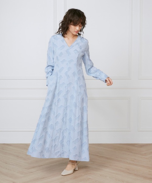 INED(イネド)の「カットジャガードミディ丈ワンピース《la veille by SUPERIOR CLOSET》(ワンピース・レディース・サックスブルー/アイボリー・9号/11号/7号)」の9枚目の写真