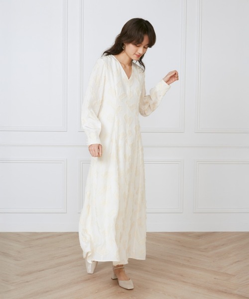 INED(イネド)の「カットジャガードミディ丈ワンピース《la veille by SUPERIOR CLOSET》(ワンピース・レディース・サックスブルー/アイボリー・9号/11号/7号)」の3枚目の写真