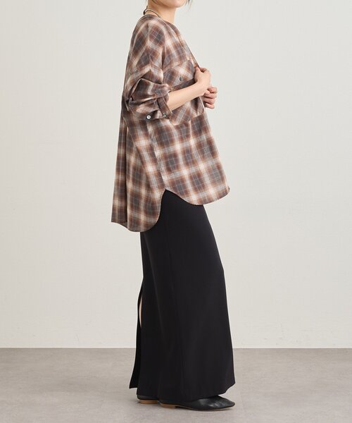 SHENERY（シーナリー）の「《＠tsuru00/＠komorin_コラボ》ストレッチタイトスカート（スカート・レディース・モカ/ブラック/チャコールグレー・40/36/38）」の8枚目の写真