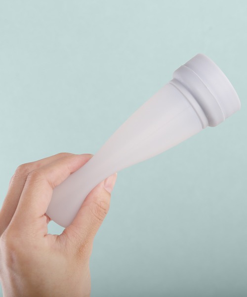 sankyo shokai（サンキョウショウカイ）の「氷のう 氷嚢 スティック型  魔法瓶ホルダー 冷却グッズ（アウトドアグッズ・レディース・ブルー/チャコールグレー/グレイッシュベージュ/アイボリー/モカ・FREE）」の12枚目の写真