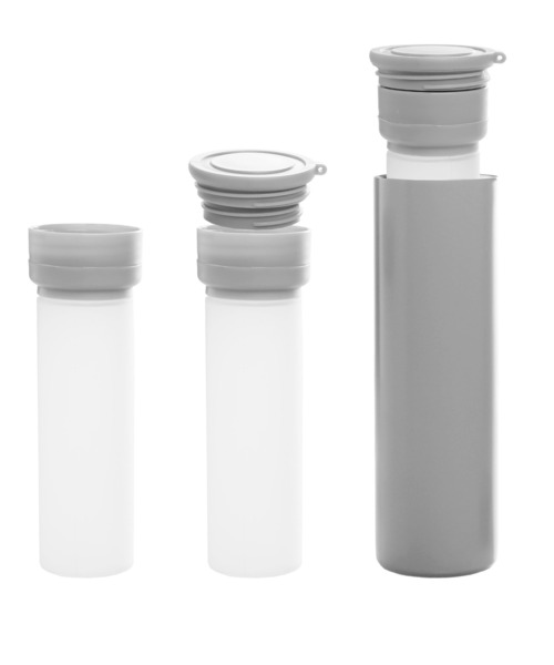 sankyo shokai（サンキョウショウカイ）の「氷のう 氷嚢 スティック型  魔法瓶ホルダー 冷却グッズ（アウトドアグッズ・レディース・ブルー/チャコールグレー/グレイッシュベージュ/アイボリー/モカ・FREE）」の15枚目の写真