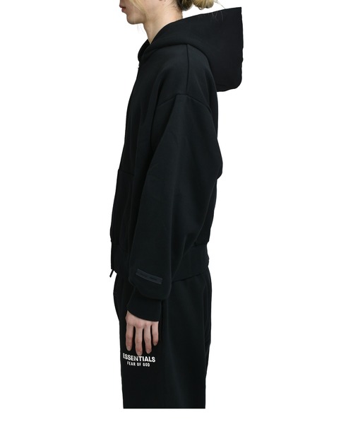 FOG ESSENTIALS(エフオージーエッセンシャルズ)の「CLASSIC FIT FLEECE ZIP UP HOODIE(パーカー・メンズ・ブラック・XX-SMALL/X-SMALL/SMALL/MEDIUM/LARGE/X-LARGE)」の8枚目の写真