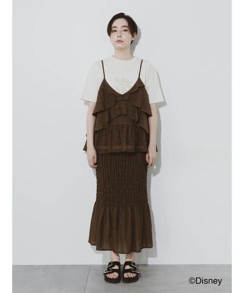 Te chichi（テチチ）の「【Disney】ミッキー/ワンカラー刺繍Tシャツ（Tシャツ/カットソー・レディース・チャコールグレー/オフホワイト/ベージュ・F）」の5枚目の写真