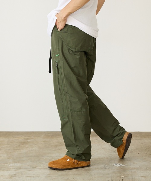 HUF(ハフ)の「HUF/ハフ LOMA TECH PANT テックパンツ(その他パンツ・メンズ・アイボリー/オリーブ・32/28)」の20枚目の写真