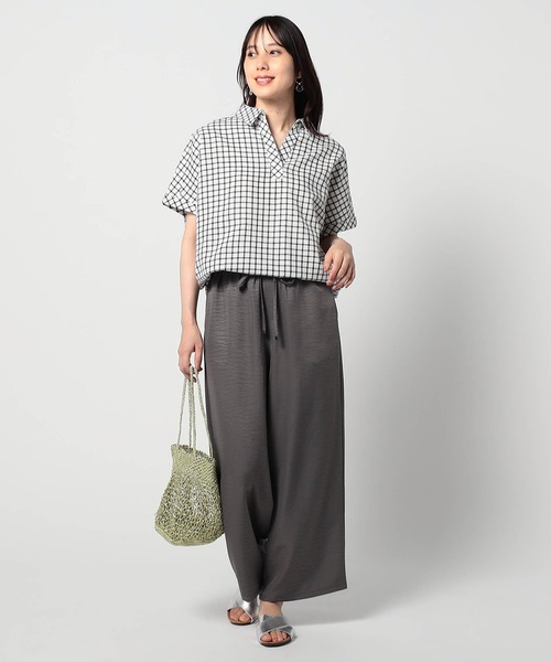 Grand PARK（グランドパーク）の「柔らかさわやか リネンシャツ　チェック柄（シャツ/ブラウス・レディース・ベージュ/ブラック/グレー・FREE）」の6枚目の写真