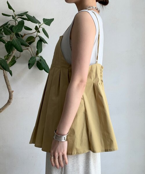 DouDou(ドゥドゥ)の「プリーツチュニックキャミ(シャツ/ブラウス・レディース・ブラック/ベージュ・FREE)」の22枚目の写真