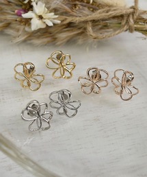 【LA MUE】メタルフラワーピアス