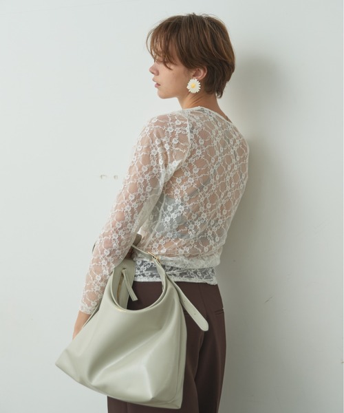 BARRETTA(バレッタ)の「フェイクレザーワンショルダーバッグ(ショルダーバッグ・レディース・ブラック/アイボリー・FREE)」の17枚目の写真