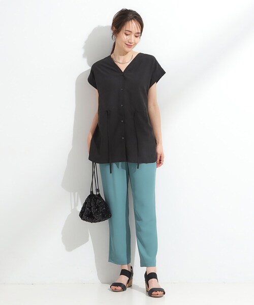 SHOO・LA・RUE(シューラルー)の「【S-LL】シルエットが変えられる ウエストリボンブラウス(シャツ/ブラウス・レディース・オリーブ/ブラック/アイボリー・04/03/02/01)」の16枚目の写真
