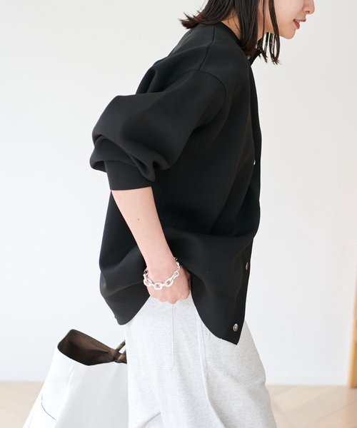 JOURNAL STANDARD(ジャーナルスタンダード)の「《WEB限定追加》ウォッシャブルバナナスリーブカーディガン(カーディガン/ボレロ・レディース・チャコールグレー/ブラック/ブラウン・FREE)」の17枚目の写真