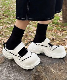 CELENA BEATS（セレナビーツ）の「厚底 クロッグ風 バルギーサンダル / ストラップ付き 変形 メリージェーン（サンダル）」