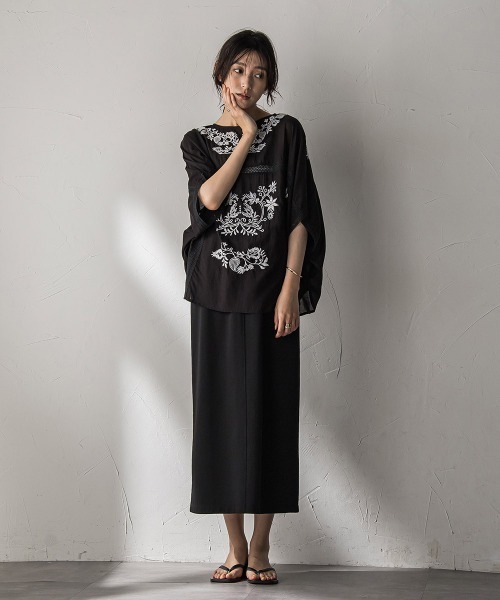 MAYSON GREY(メイソングレイ)の「ボタニカル刺繍ドルマンブラウス≪手洗い可能≫(シャツ/ブラウス・レディース・ホワイト/チャコールグレー/ブラック・M)」の10枚目の写真