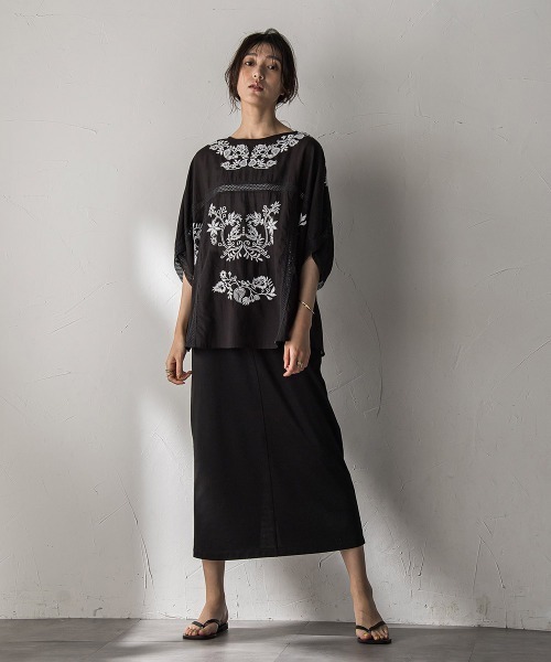 MAYSON GREY(メイソングレイ)の「ボタニカル刺繍ドルマンブラウス≪手洗い可能≫(シャツ/ブラウス・レディース・ホワイト/チャコールグレー/ブラック・M)」の11枚目の写真