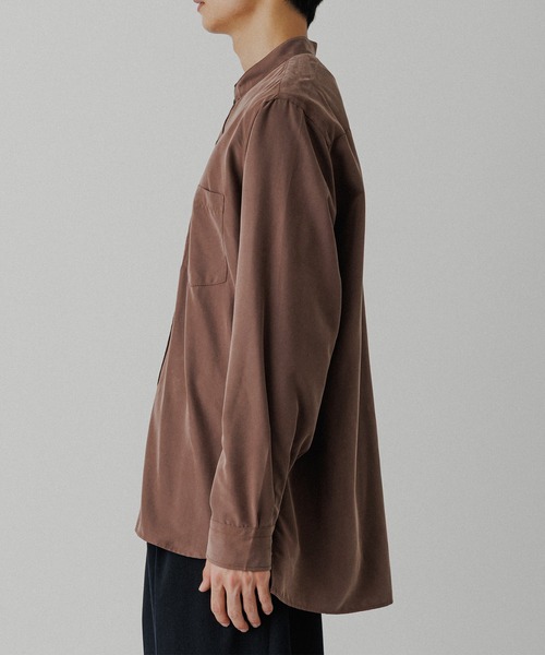 ADAM ET ROPE'(アダムエロペ)の「スエードタッチ レーヨン バンドカラーシャツ(シャツ/ブラウス・メンズ・ブラック/ダークブラウン/グリーン系その他2/キナリ・L/M)」の15枚目の写真