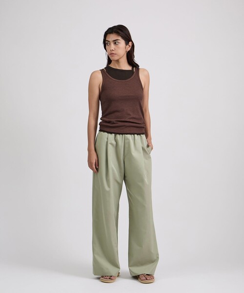 Saturdays NYC（サタデーズ ニューヨークシティ ）の「Palmetto Tuck Wide Pants（その他パンツ・レディース・ブルー/オリーブ・L/M/S）」の9枚目の写真