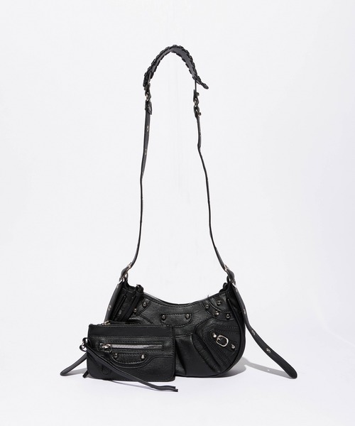 Chick（チック）の「Metal  studs Gather Shoulder Bag / メタルスタッズギャザーショルダーバッグ（ショルダーバッグ・レディース・ホワイト/ブラック・FREE）」の2枚目の写真