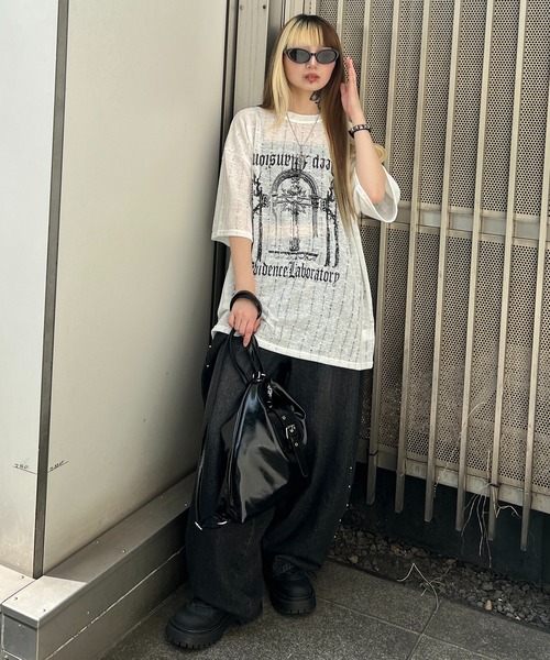 Figments(フィグメンツ)の「ロゴニットT(その他トップス・レディース・ホワイト/ブラック・FREE)」の19枚目の写真