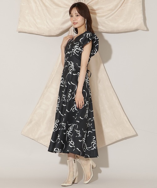 WILLSELECTION(ウィルセレクション)の「リボンプリントバブルスリーブフレアワンピース(ワンピース・レディース・ピンク/ブラック/オフホワイト・FREE)」の12枚目の写真