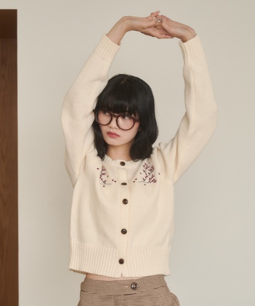 REMOON（リムーン）の「刺繍ニットカーディガン（カーディガン/ボレロ・レディース・グレー/アイボリー・FREE）」の6枚目の写真