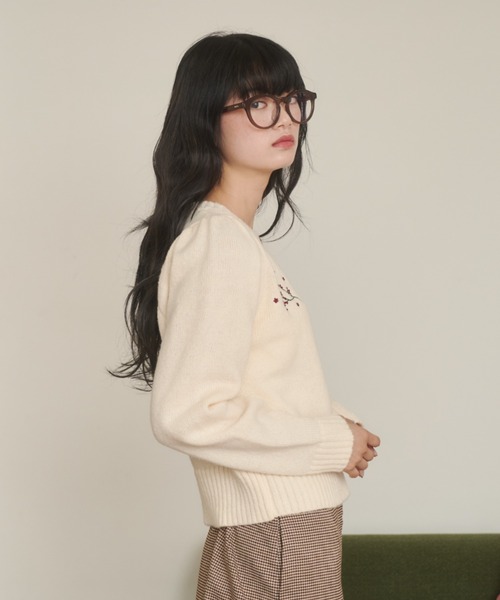 REMOON（リムーン）の「刺繍ニットカーディガン（カーディガン/ボレロ・レディース・グレー/アイボリー・FREE）」の7枚目の写真