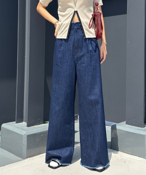 ISOOK（アイスー）の「ウエストカットオフデニムパンツ / ストレート デザインデニム ハイウエスト ジーパン ジーンズ ブラック ブルー 黒 青 ZOZOTOWN限定（デニムパンツ・レディース・インディゴブルー/ブラック・マルチサイズ）」の10枚目の写真