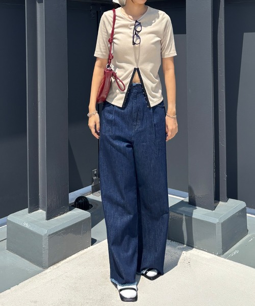 ISOOK（アイスー）の「ウエストカットオフデニムパンツ / ストレート デザインデニム ハイウエスト ジーパン ジーンズ ブラック ブルー 黒 青 ZOZOTOWN限定（デニムパンツ・レディース・インディゴブルー/ブラック・マルチサイズ）」の15枚目の写真