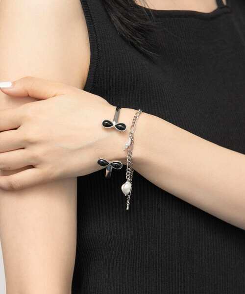 KBF(ケイビーエフ)の「バングルコンビブレスレット(ブレスレット・レディース・シルバー・ONE)」の4枚目の写真