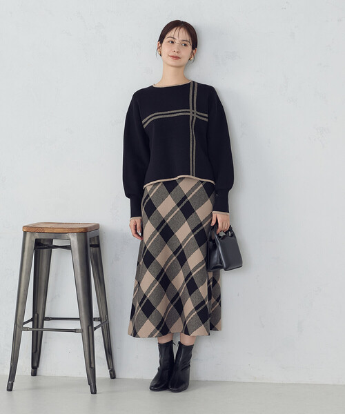 COMME CA ISM（コムサイズム）の「チェック柄　ニットスカート / セットアップ対応（スカート・レディース・ブラック/グレー・LARGE/MEDIUM）」の8枚目の写真