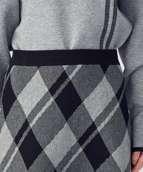 COMME CA ISM（コムサイズム）の「チェック柄　ニットスカート / セットアップ対応（スカート・レディース・ブラック/グレー・LARGE/MEDIUM）」の15枚目の写真