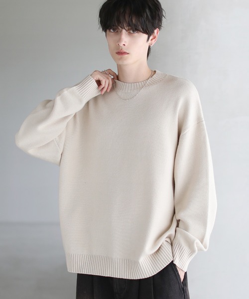ETELIO(エテリオ)の「【マシンウォッシャブル】リラックスフィットシルキータッチもちもちニット(ニット/セーター・メンズ・アイボリー/チャコール/ブラウン/ブルー/ワイン/ブラック・L/XL/M/S)」の2枚目の写真