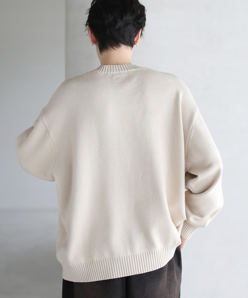 ETELIO(エテリオ)の「【マシンウォッシャブル】リラックスフィットシルキータッチもちもちニット(ニット/セーター・メンズ・アイボリー/チャコール/ブラウン/ブルー/ワイン/ブラック・L/XL/M/S)」の10枚目の写真