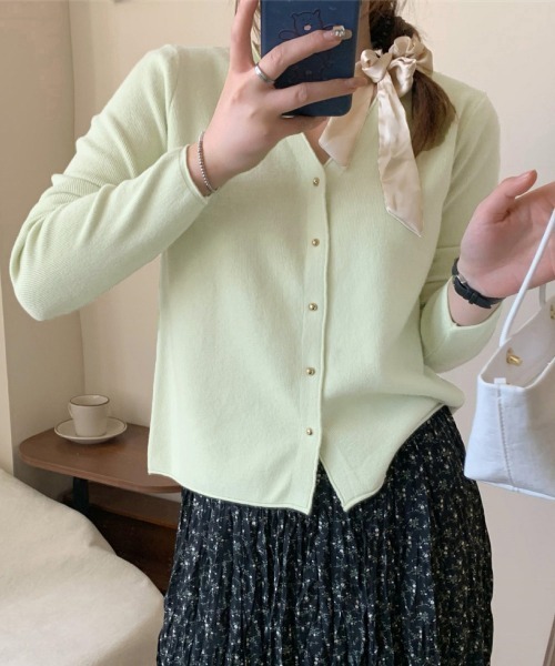 Miniministore(ミニミニストア)の「Vネック ニットカーディガン韓国風ニット(ニット/セーター・レディース・ブラック/アイボリー/ホワイト/ピンク/ミント・FREE)」の4枚目の写真
