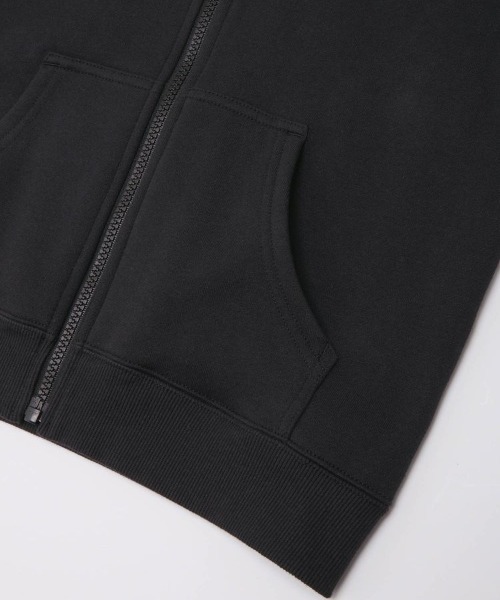 THE NORTH FACE(ザノースフェイス)の「THE NORTH FACE Rearview FullZip Hoodie NTJ62560(パーカー・キッズ・ブラック/グレー・140/150/130/160)」の7枚目の写真