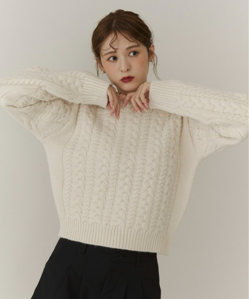 Olu.（オルドット）の「クルーネックケーブルニット（ニット/セーター・レディース・イエロー/ネイビー/レッド/アイボリー/ブルーグレー/グレー・FREE）」の10枚目の写真