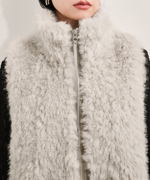 le cercle par rope フード付きキルティングファーベスト 美品 le cercle par rope フード付きキルティングファーベスト 美品