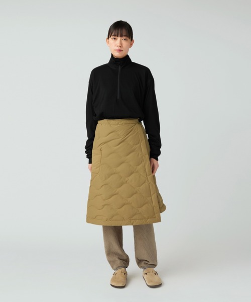 Snow Peak（スノーピーク）の「Snow Peak / Seamless Quilted Down Wrap Skirt  シームレスキルティングダウンラップスカート（スカート・レディース・ブラック/オリーブ・1/2/3）」の4枚目の写真