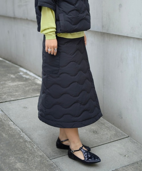 Snow Peak（スノーピーク）の「Snow Peak / Seamless Quilted Down Wrap Skirt  シームレスキルティングダウンラップスカート（スカート・レディース・ブラック/オリーブ・1/2/3）」の20枚目の写真