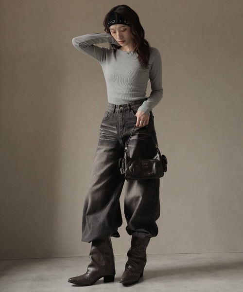 Ulysses（ユリシス）の「バックオープンカットアウトデザインカットソー（Tシャツ/カットソー・レディース・ブラック/ホワイト/グレー・F）」の5枚目の写真