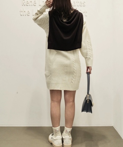 LACOSTE(ラコステ)の「パッチワークエフェクトウールニットドレスセーター(ワンピース・レディース・オフホワイト・34/38/36/40)」の10枚目の写真