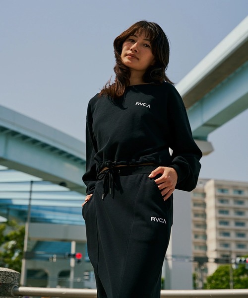RVCA(ルーカ)の「RVCA レディース MINI RVCA OFF SHOULDER SWEAT SHIRT トレーナー 【2025年秋冬モデル】 @autumn/ルーカスウェットトレーナー(スウェット・レディース・ブラック/グレー/オフホワイト・MEDIUM/SMALL)」の3枚目の写真