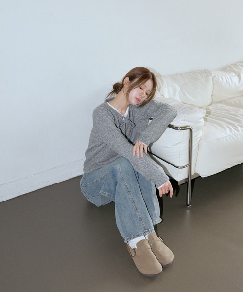 UNE MANSION（ユヌマンション）の「ラブリーフロントリボンボタンカーディガン（ニット/セーター・レディース・ベージュ/ブラック/アイボリー/グレー・FREE）」の14枚目の写真