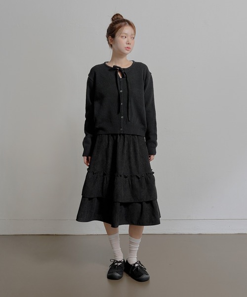 UNE MANSION（ユヌマンション）の「ラブリーフロントリボンボタンカーディガン（ニット/セーター・レディース・ベージュ/ブラック/アイボリー/グレー・FREE）」の7枚目の写真