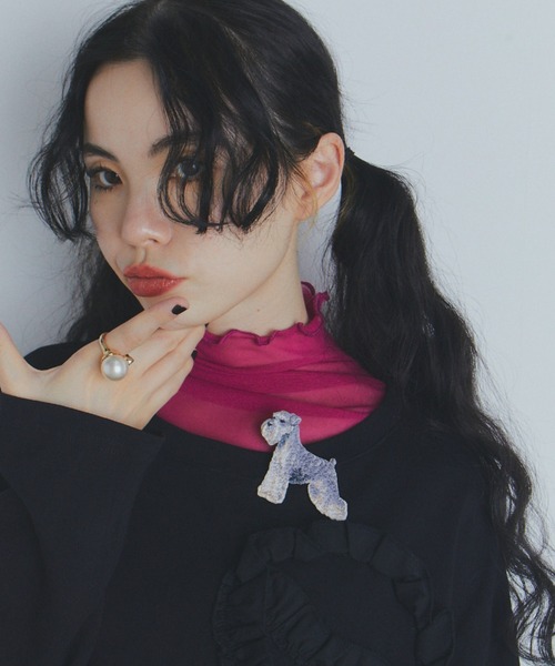 manana suerte(マニャーナスエルテ)の「DOGワッペンブローチ(ブローチ/コサージュ・レディース・グレー/ホワイト・FREE)」の9枚目の写真