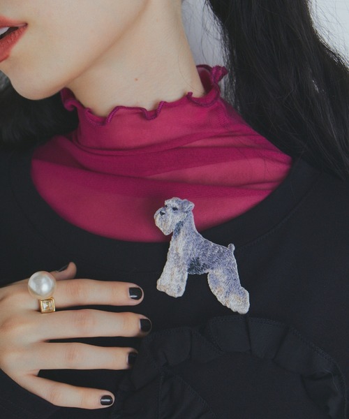 manana suerte(マニャーナスエルテ)の「DOGワッペンブローチ(ブローチ/コサージュ・レディース・グレー/ホワイト・FREE)」の12枚目の写真